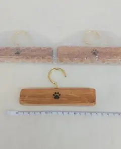나무 애완 동물 옷걸이 발 디자인 3 개 세트