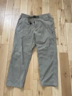 ユニクロ　UNIQLO　ナイロンギアパンツ　Mサイズ