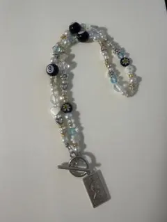 ビーズネックレス 花模様 チャーム付き