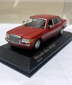 PMA 1/43 Mercedes-Benz 560 SEL Redのサムネイル