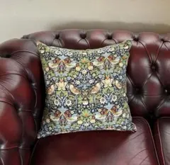 ウィリアムモリス　いちご泥棒　花と鳥　クッション