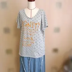 ドット柄 半袖Tシャツ グレー ロゴプリント