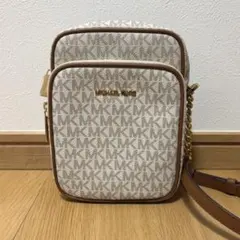 【美品】マイケルコース ショルダーバッグ バニラ　斜め掛け