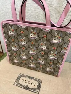 超希少 グッチ ヒグチユウコ コラボ うさぎ 両面プリント タイダイ柄 2025年最新】gucci ヒグチユウコ うさぎの人気アイテム - メルカリ