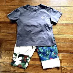 男児　Tシャツ　短パンセットのサムネイル