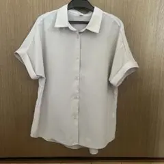 GU 半袖シャツ ベージュ Sサイズのサムネイル