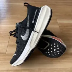 NIKE インヴィンシブル3 27.5cm