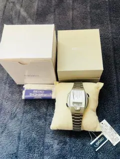 最終値下げ! SEIKO デジタル時計 シルバー
