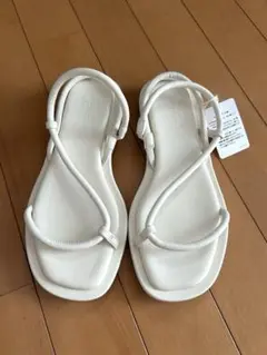 emmi ecoフラットストラップサンダル 22.5cmのサムネイル