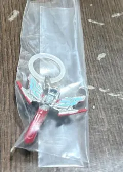ウルトラマンシリーズ 変身アイテムめじるしアクセサリー　オメガスラッガー　①