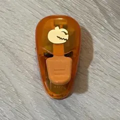 Item thumbnail for item bb347a75-e6ce-46b3-8147-a155fcd59931