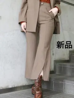 【新品】セミフレアアンクルパンツ！！【MURUA】