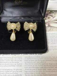 ヴィンテージ　フェイクパール揺れるパールイヤリング