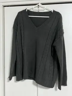 ダークグレー Vネック ニット セーター