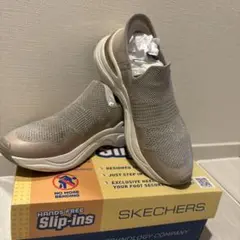 SKECHERS Hands Free Slip-ins ベージュ