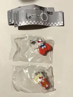 ハローキティ アメリカンデザイン　めじるしアクセサリー　ガチャ