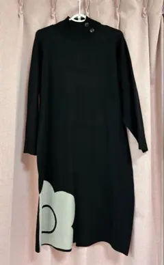 ☆新品☆MARY QUANT デイジーニットワンピースのサムネイル