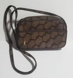 ブラウン ショルダーバッグ