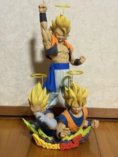 Com : Figuration 超ゴジータ 孫悟空 ベジータ