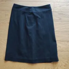 スカート 膝丈 黒 綿 裾広がり