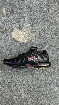 Nike Air Max Plus black/red Australia