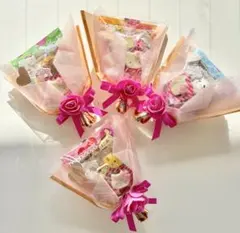サンリオ　プチギフト　4個　 バレンタイン 卒業 お菓子ブーケ　プチブーケ