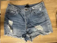 デニムブルー ダメージ加工ショートパンツ