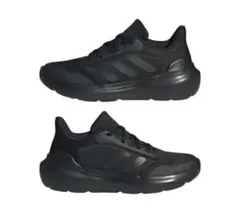 アディダス スニーカー