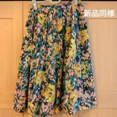 新品同様 Boogle 花柄 フレアスカート 38サイズ