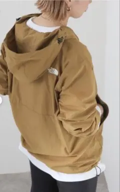 ノースフェイス　コンパクト　ナイロン　ジャケット　ブラウン