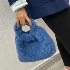 【美品】c.u.l モコモコ カラーボアミニハンドバッグ ブルー