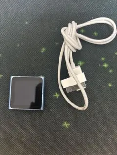 iPod nano (第6世代) 8GB　ブルー、充電ケーブルのサムネイル