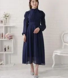 ギャザーシェイプロングシフォンワンピース