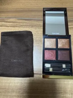 TOM FORD アイ カラー クォード 4A ハネムーン　ほぼ新品