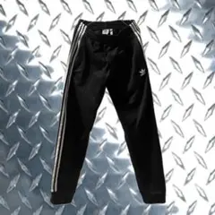 adidas originals ジャージ パンツ