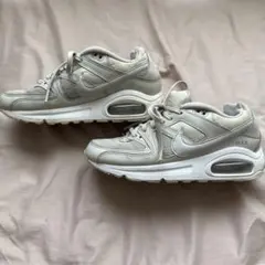 NIKE AIR MAX COMMAND
