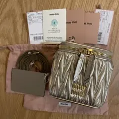 【新品未使用】MIU MIU マテラッセ レザー ミニバッグ ゴールド