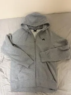 Nike SB グレー ジップアップパーカー Mサイズ