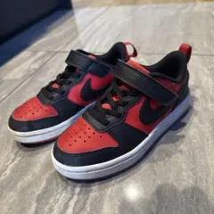 NIKE スニーカー 18cm 赤黒！
