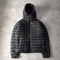 極美品 パタゴニア ダウンセーターフーディ ダウンジャケット S 黒 ブラック