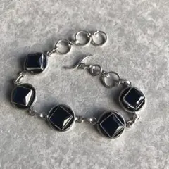 天然石タンザナイトのブレスレット