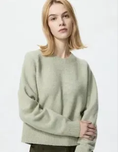 【美品】UNIQLO スフレヤーンクルーネックセーター ライトグリーン　M