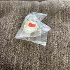 サンリオ　なりきりまん　めじるしアクセサリー　キティ