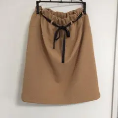 スカートのサムネイル