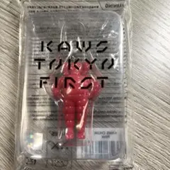 未開封 KAWS TOKYO FIRSTコンパニオンキーホルダーチャーム