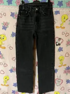 ブラックデニムパンツ