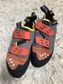 Item thumbnail for item 48c18cbc-e7ec-42bc-8487-7f2f19f6fa75