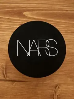 NARS ライトリフレクティング プリズマティックパウダー ルースのサムネイル