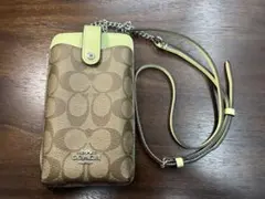 美品✨COACH コーチ スマホショルダーバッグ ベージュ レザー クロス