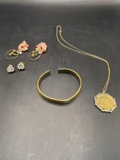 アンティークなゴールドジュエリーセット SABONA バングル付き